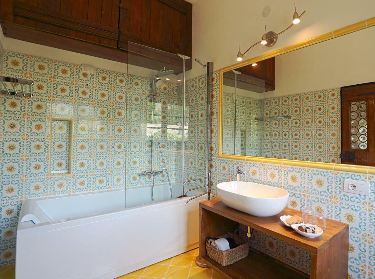 Relais Rantegosa - Holiday Home Chiavari Eksteriør bilde